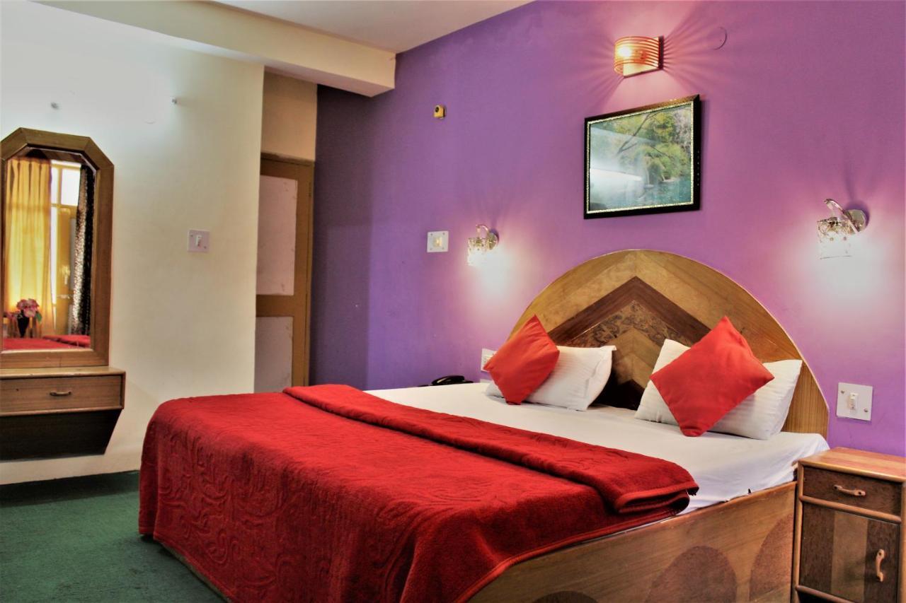 Hotel Ocean Inn Manāli Exteriér fotografie