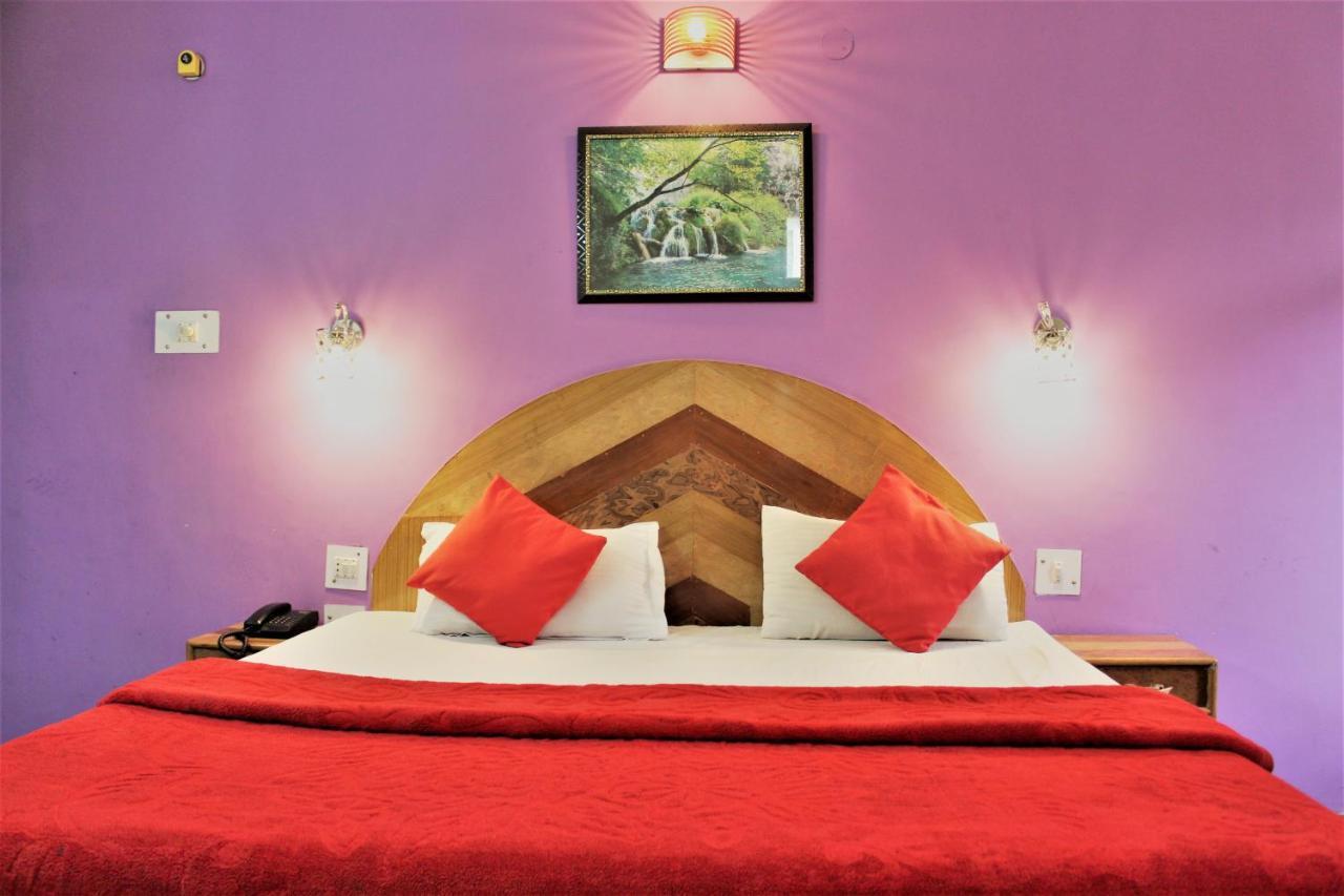 Hotel Ocean Inn Manāli Exteriér fotografie